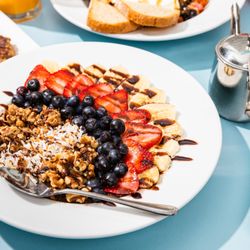 Anna's House - Okemos - Chocolate Quinoa Breakfast Bowl