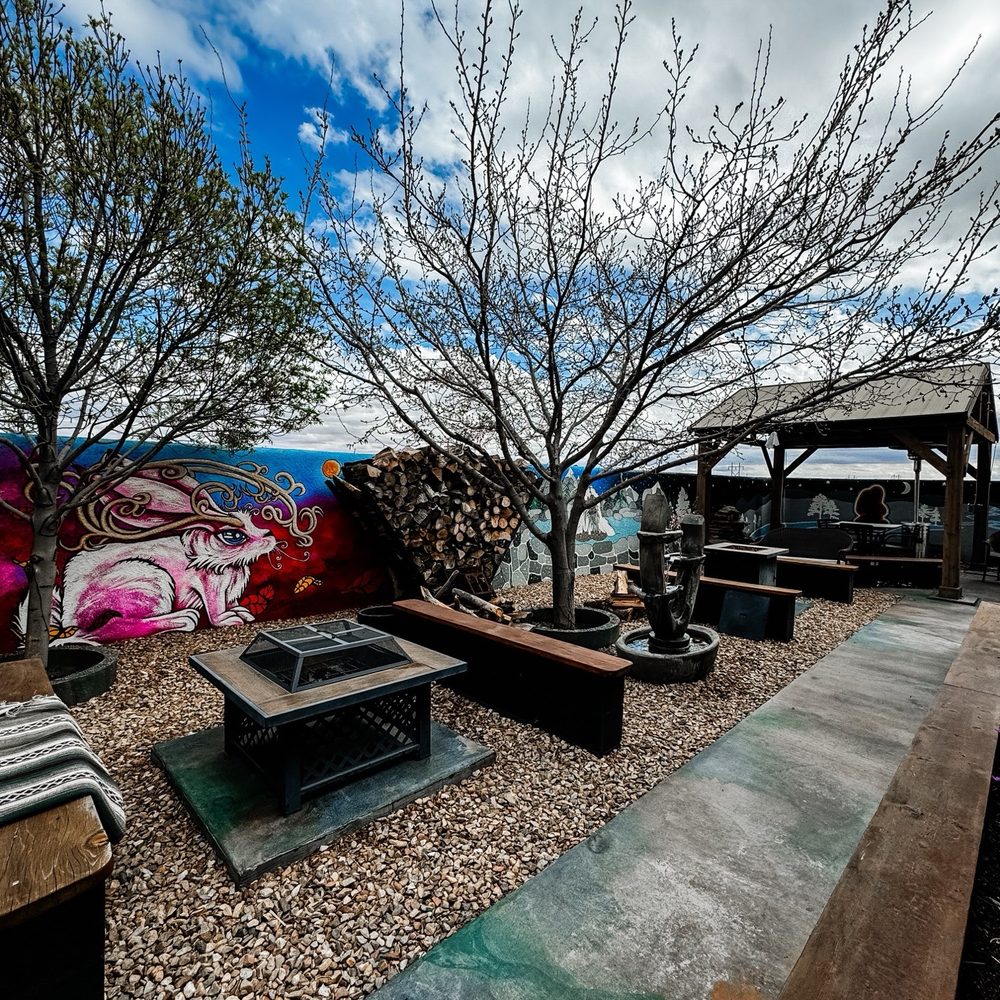 Bigfoot Restaurant - Burgers Near Me - Elephant Butte, New Mexico