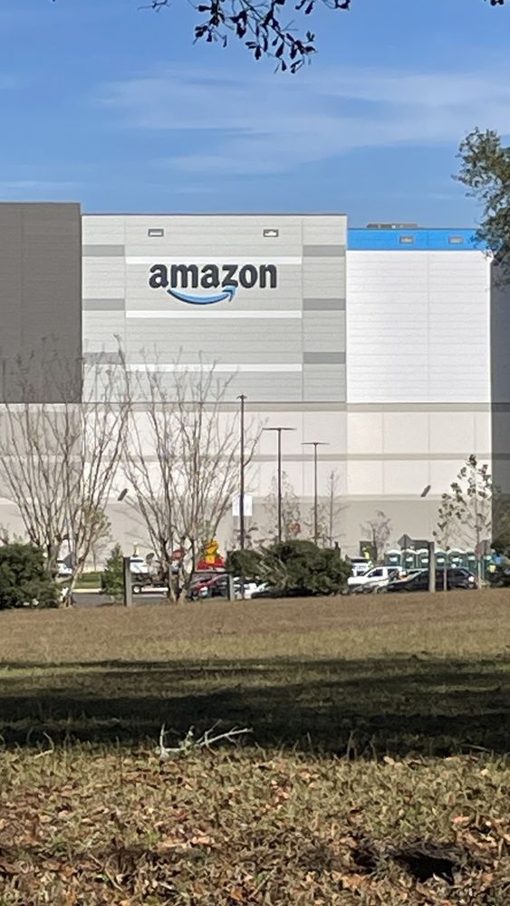 AMAZON FULFILLMENT CENTER 2635 Vineland Dr, Tallahassee, Florida