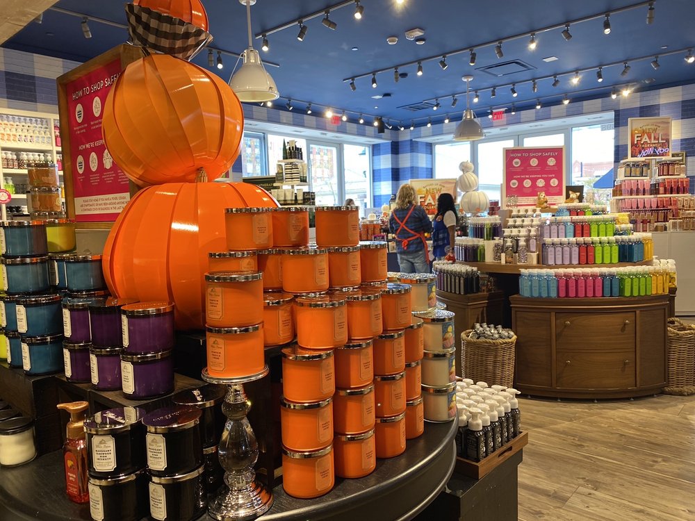 BATH & BODY WORKS Updated August 2024 5698 N Bayshore Dr, Glendale