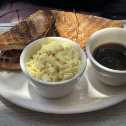 Brisket sandwich with mac salad Brisket sandwich with mac salad