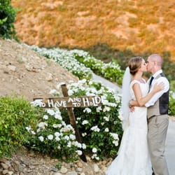 Photography By Regina Marie - View more images at www.photographybyreginamarie.com/blog.