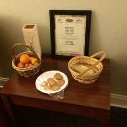 Acorn Inn - Bonus! Free snacks.
