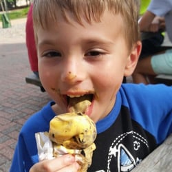 Buck's Ice Cream Place - My son making a certified mess.