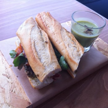 Peck 47 - Lunch Peck 2: spicy salami, pecorino, sun blushed tomatoes & homemade pesto - Breakfast & Brunch Near Me - Brussels, BRU Peck 47 - Lunch Peck 2: spicy salami, pecorino, sun blushed tomatoes & homemade pesto - Breakfast & Brunch Near Me - Brussels, BRU