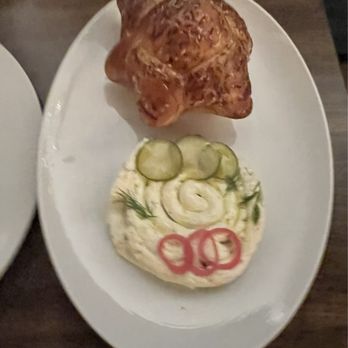 Duchess - Bread and pickle dip - Seafood Near Me - Houston, Texas