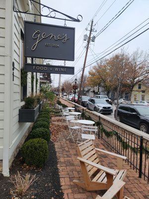 Gene's by null