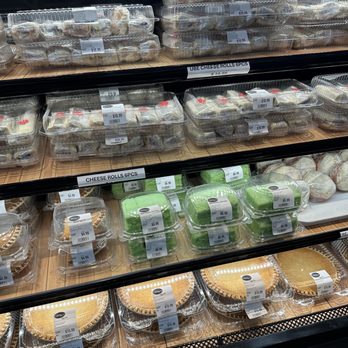 Bakers Avenue - Bakeries Near Me - North Hills, California