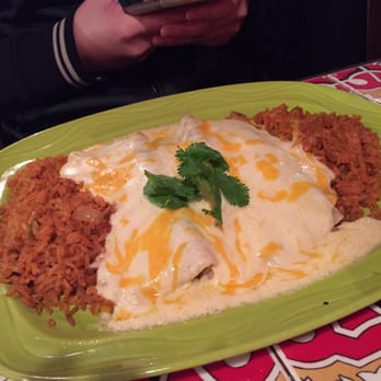 Johnny Tamales - Pasadena - Spinach enchiladas (chicken is in it by default) - Mexican Near Me - Pasadena, Texas