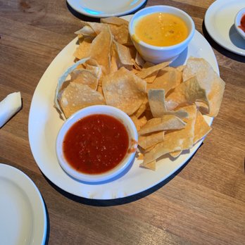 Cheddar's Scratch Kitchen - Chips & Salsa - American Near Me - Fayetteville, North Carolina