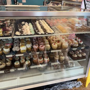 Cupcake Kitchen - More cupcakes! - Bakeries Near Me - Chattanooga, Tennessee