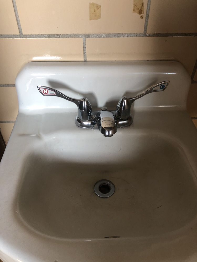 Slide of Williams Plumbing and Repair