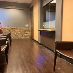 Orthopedic Foot & Ankle Institute - Dusty backside of waiting room, could use a good clean..many people coughing here