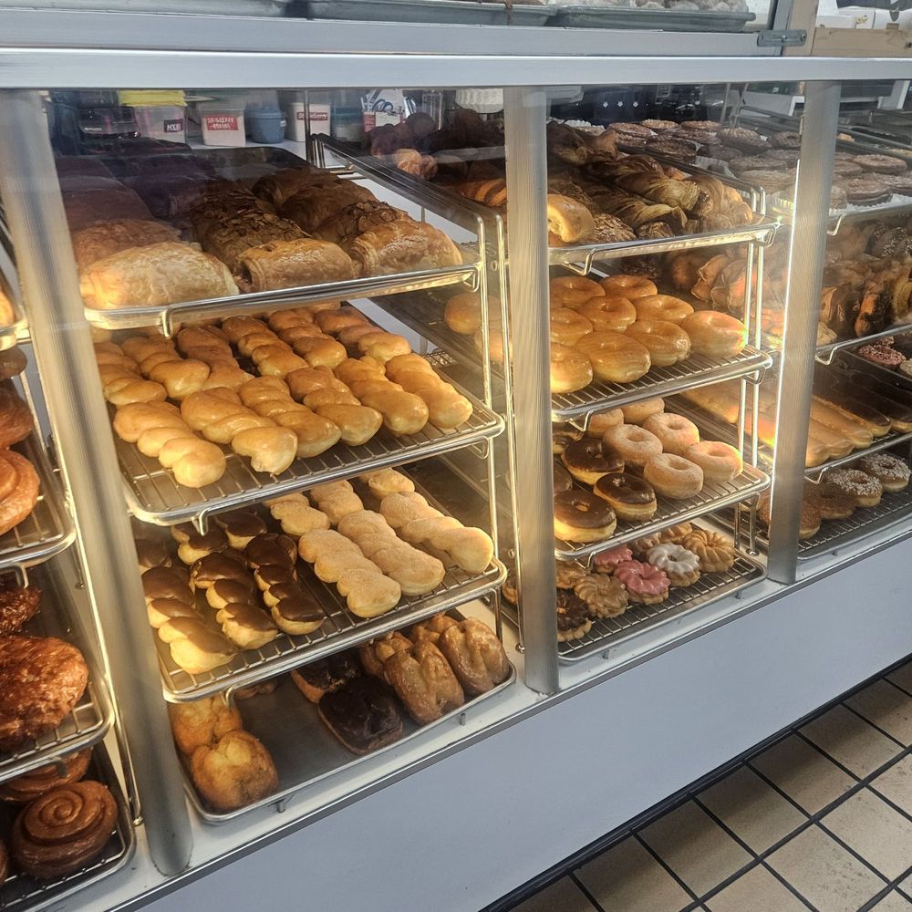 Fresh Donuts - Donuts - Donuts Near Me - Granada Hills, California Fresh Donuts - Donuts - Donuts Near Me - Granada Hills, California