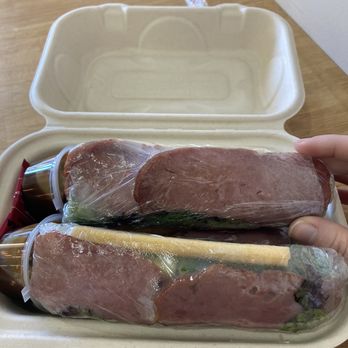 Monstera Boba Cafe - Fresh 4 Counts Spring Rolls - Bubble Tea Near Me - Tujunga, California Monstera Boba Cafe - Fresh 4 Counts Spring Rolls - Bubble Tea Near Me - Tujunga, California