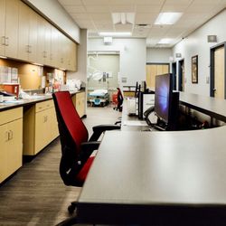 AFC Urgent Care Richmond Aliana New Territory - Our modern and fully equipped facility with EKG, CBC and many other lab analysis helps make us your CONVENIENT one stop Clinic!