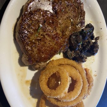 Ruby Tuesday Hawaii - Windward Mall - Steak, onion rings and mushrooms - Bars Near Me - Kaneohe, Hawaii Ruby Tuesday Hawaii - Windward Mall - Steak, onion rings and mushrooms - Bars Near Me - Kaneohe, Hawaii