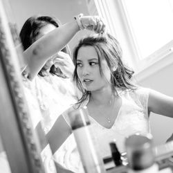 Lancaster Photography - Bride getting ready!