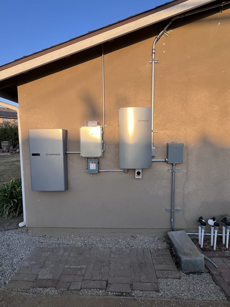 Slide of Vanegas Power Electrical