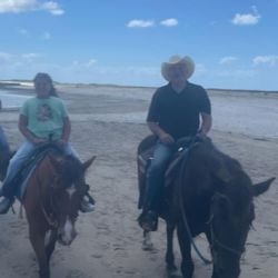 Cedar Island Resort & Motel