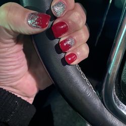 Vip Nails Too