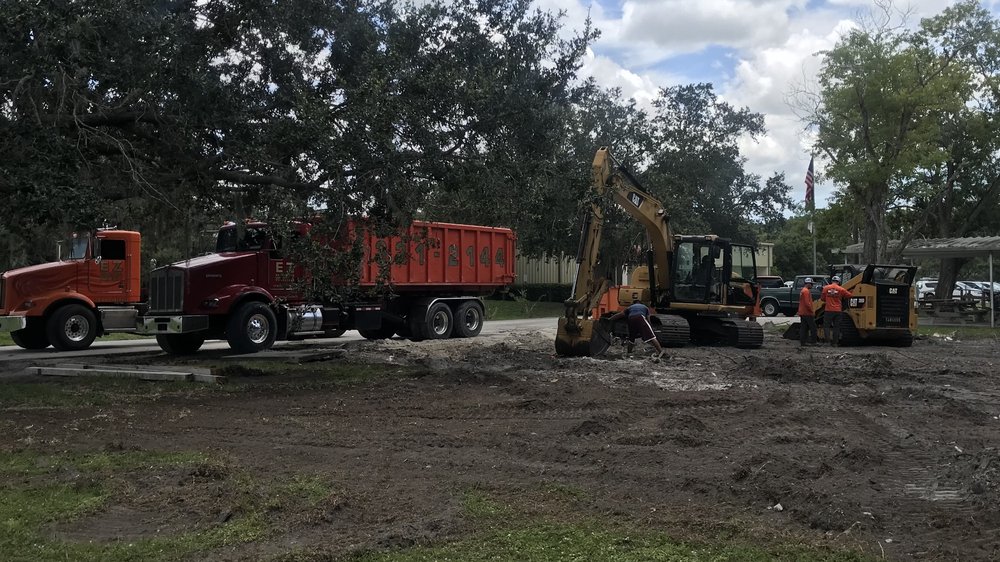 EZ DUMPSTERS & DEMOLITION Updated April 2024 13 Photos 1822 Robinhood St, Sarasota