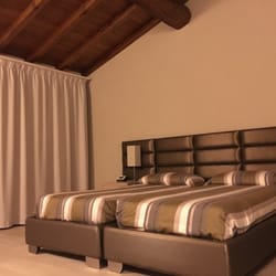 Camars Gusto & Co. - Camere