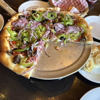 The Pizza Cookery - Vegan Vegetarian Deluxe Pizza - Italian Near Me - Thousand Oaks, California The Pizza Cookery - Vegan Vegetarian Deluxe Pizza - Italian Near Me - Thousand Oaks, California