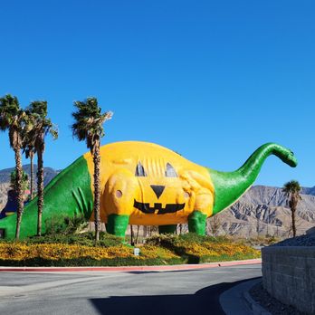 Cabazon Dinosaurs - Museums Near Me - Cabazon, California