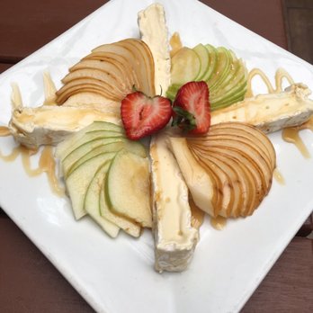 Press 195 - Bayside - Apple and Brie cheese appetizer - Sandwiches Near Me - Bayside, New York
