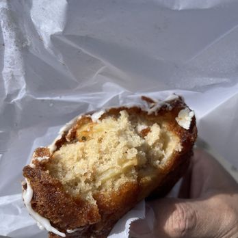 Amelia’s Donuts Bakery Cafe - Apple fritter ($5) - Donuts Near Me - Idyllwild, California