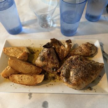 Caliendo's Restaurant & Bar - Caliendo's chicken Vesuvio - Bars Near Me - Winfield, Illinois Caliendo's Restaurant & Bar - Caliendo's chicken Vesuvio - Bars Near Me - Winfield, Illinois