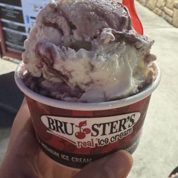 Bruster's Real Ice Cream - Black raspberry cheesecake - Ice Cream & Frozen Yogurt Near Me - Glendale, Arizona Bruster's Real Ice Cream - Black raspberry cheesecake - Ice Cream & Frozen Yogurt Near Me - Glendale, Arizona