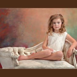 Ann's Photography - Digital painted portraits finished by hand with oils.