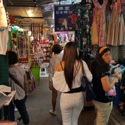 Li Yuen Street Market