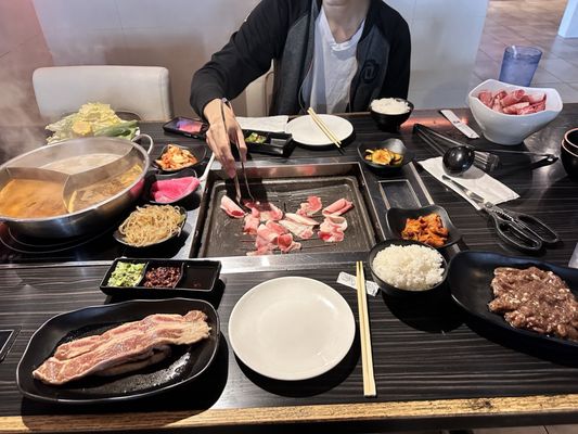 WooMeeOk Korean BBQ&Hotpot (Plano) by null