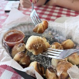 garlic knots