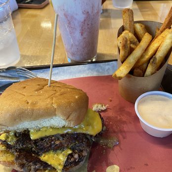 Hi-Pointe Drive-In - Burgers Near Me - St Louis, Missouri Hi-Pointe Drive-In - Burgers Near Me - St Louis, Missouri