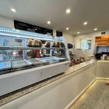 The Le Bakery - Counter - Bakeries Near Me - Albuquerque, New Mexico