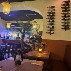 Mahun Smoked Food & Sushi