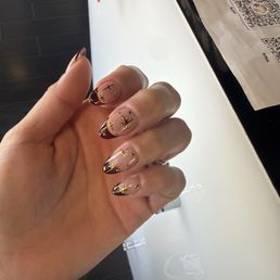 First time here, my sister recommended me, absolutely did not disappoint! Love my nails First time here, my sister recommended me, absolutely did not disappoint! Love my nails