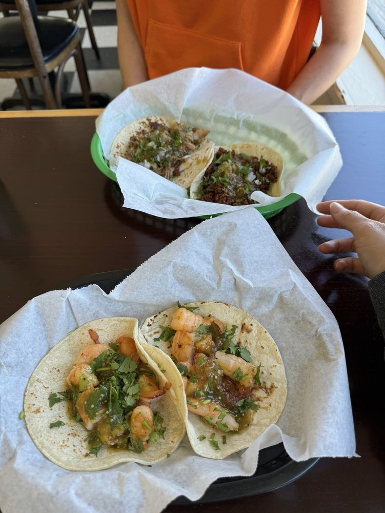 Lopez Taqueria & Liquor