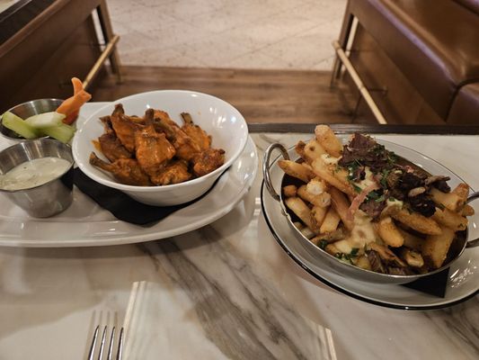 Luckley Tavern & Grill by null