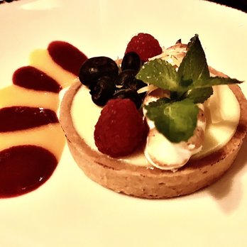 Le Colonial - Lemon tart - Vietnamese Near Me - Chicago, Illinois