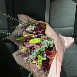 Bonatsos' Flower Shop