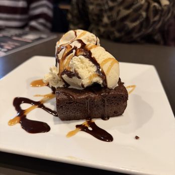 Cascadia Pizza Restaurant & Brewery - Brownie - Pizza Near Me - Bellevue, Washington Cascadia Pizza Restaurant & Brewery - Brownie - Pizza Near Me - Bellevue, Washington