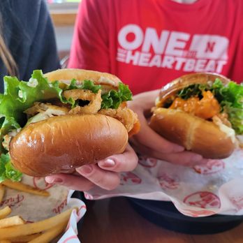 Slim Chickens - Buffalo chicken sandwiches - Chicken Wings Near Me - Lincoln, Nebraska Slim Chickens - Buffalo chicken sandwiches - Chicken Wings Near Me - Lincoln, Nebraska