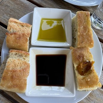 Cantinetta Bellevue - Focaccia - Italian Near Me - Bellevue, Washington Cantinetta Bellevue - Focaccia - Italian Near Me - Bellevue, Washington