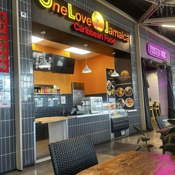 One Love Jamaica - Caribbean Near Me - Miami Beach, Florida