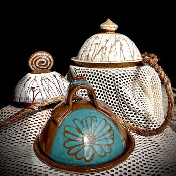 Funkytown Pottery - Art Galleries Near Me - Cambria, California